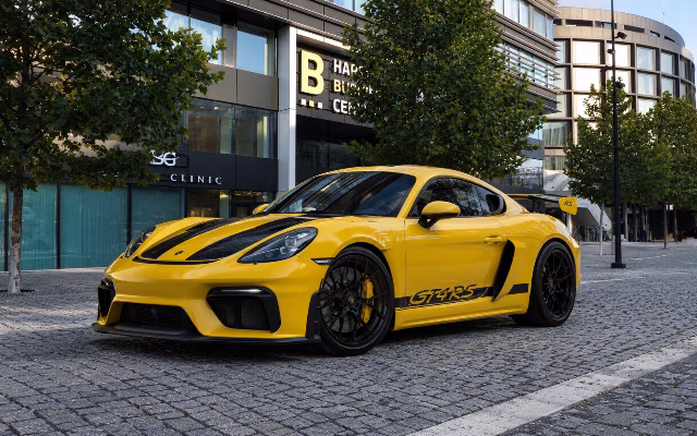 Porsche 718 Cayman GT4